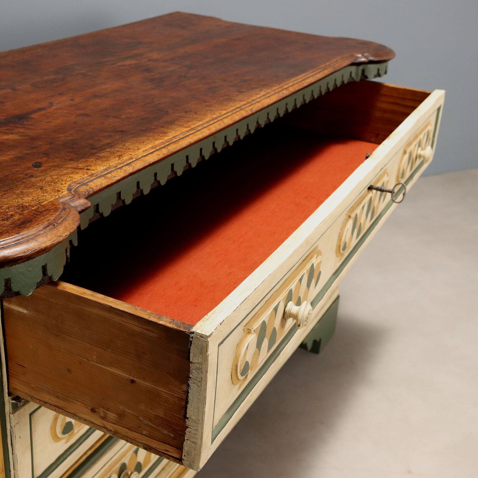 Baroque Bergamasque Chest Of Drawers Early XVIII Century photo vinterior