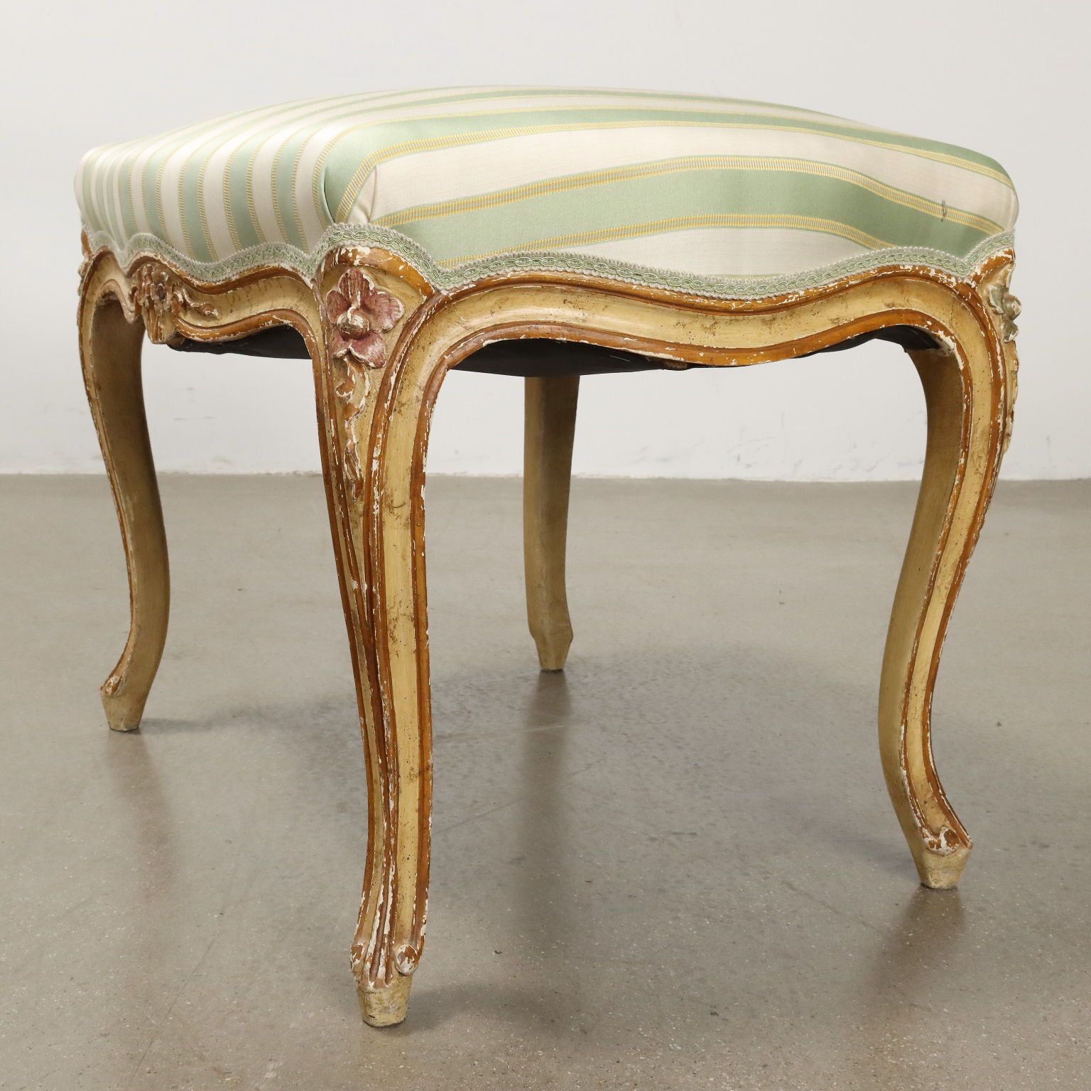 photo furniture Living Room Rococo Style Wood XX Century