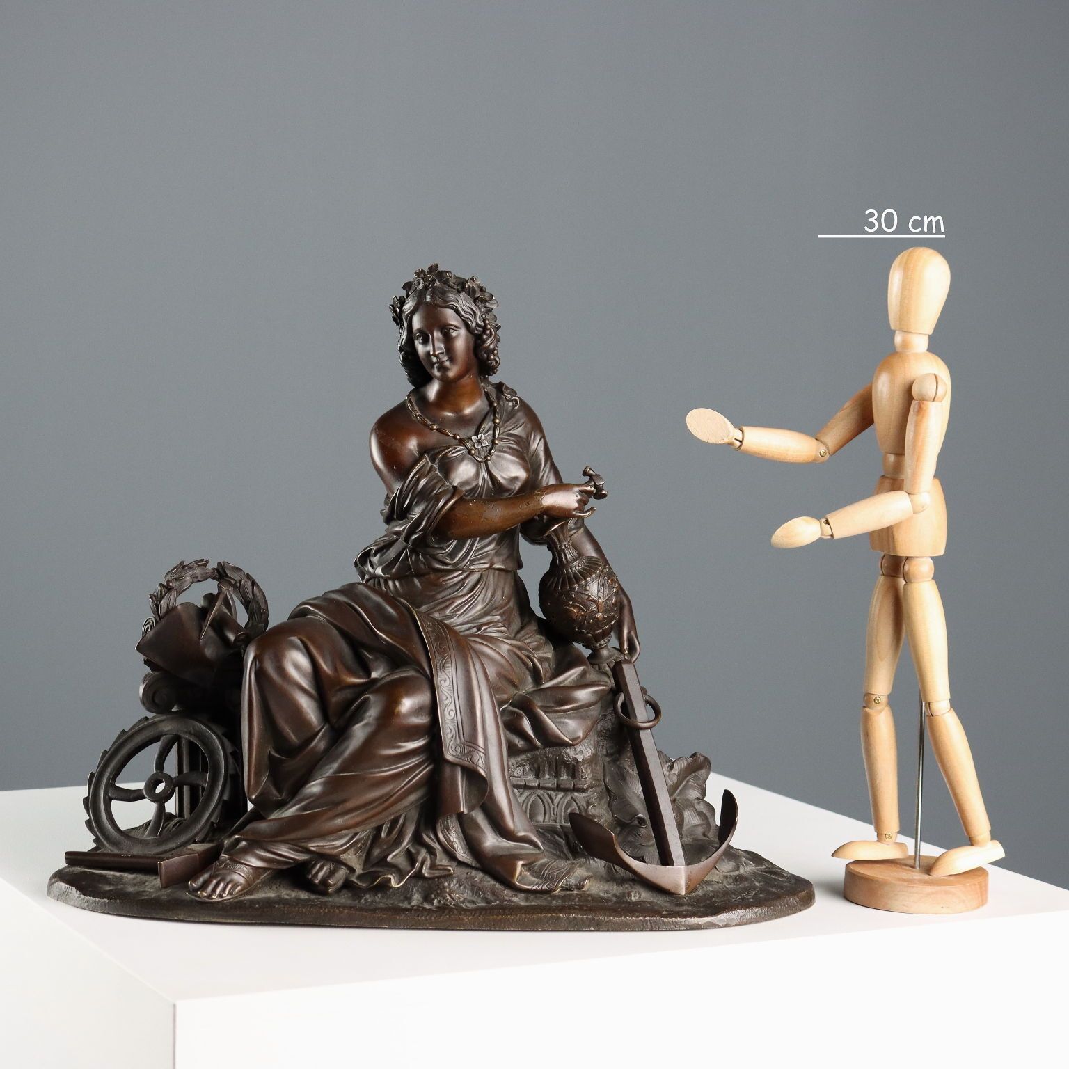Antique Bronze Figure Of A Young Woman Moreau Manufactory '900 photo furniture