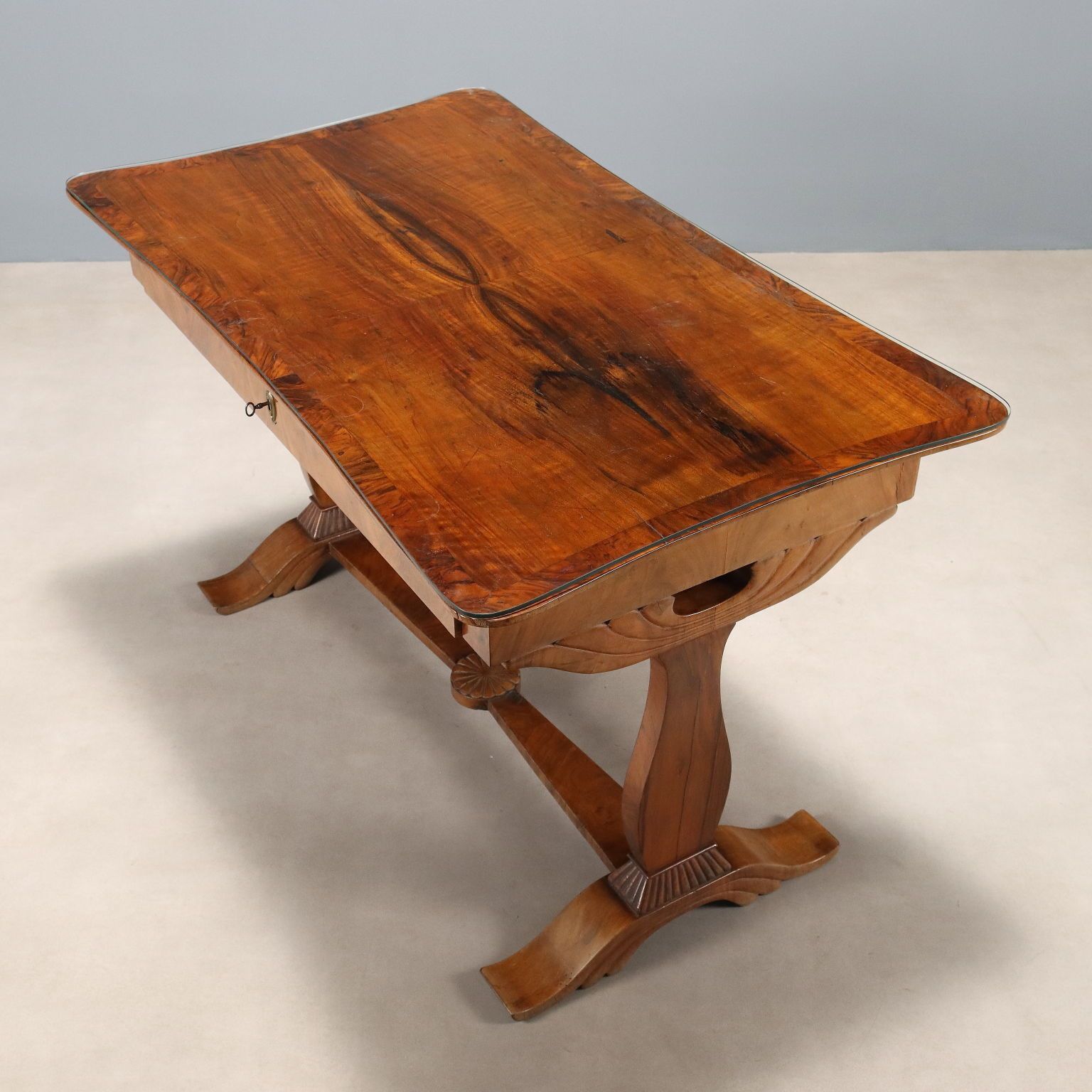 photo furniture Antique Biedermeier Desk Walnut Austria Mid XIX Century