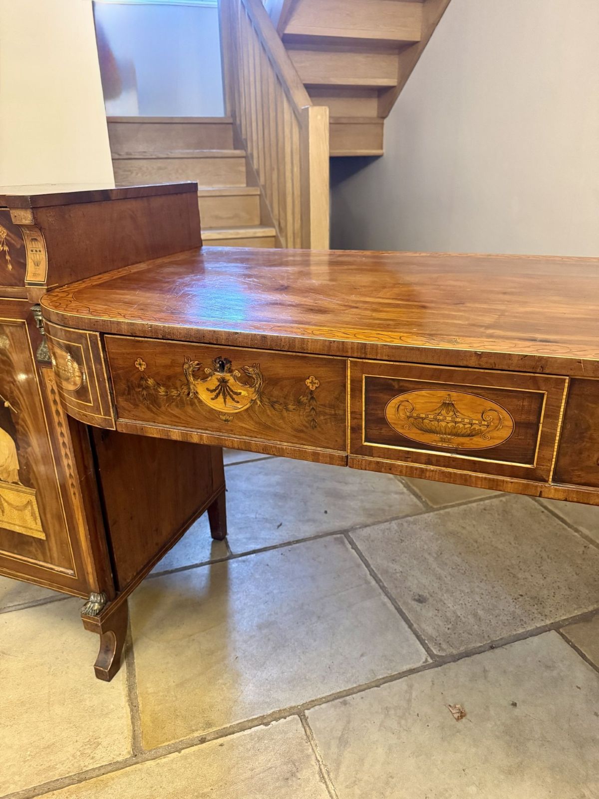 Outstanding Quality Large George III Mahogany & Satinwood Inlaid Sideboard photo vinterior