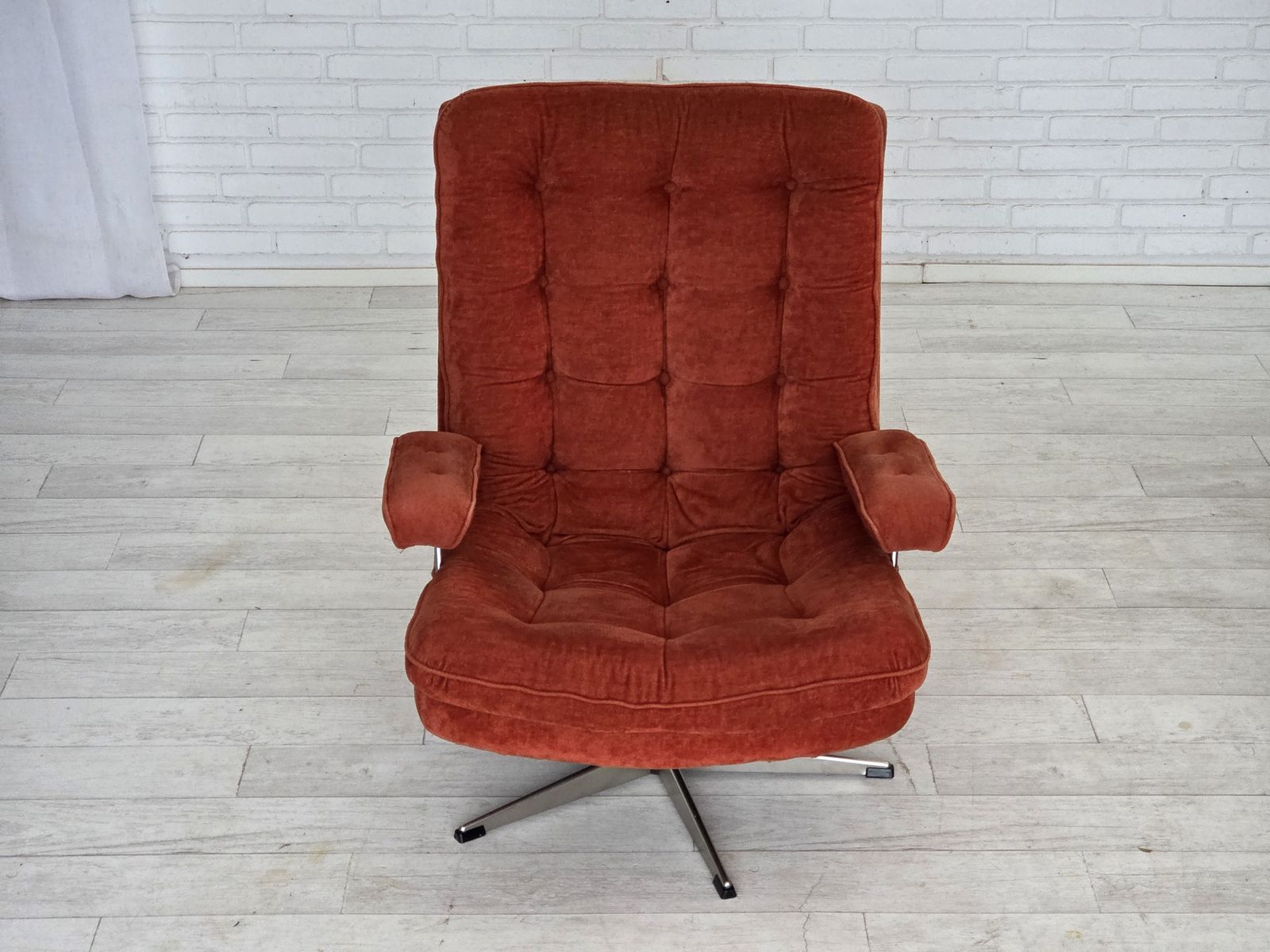 1970s, Swedish Swivel Armchair By Ulferts Möbler, Furniture Velour. photo furniture