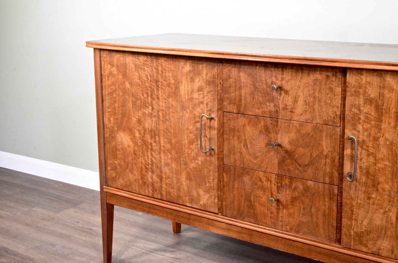 Vintage Vanson For Heal's Danish Style Walnut Sideboard. Delivery. Modern / Midcentury. photo furniture
