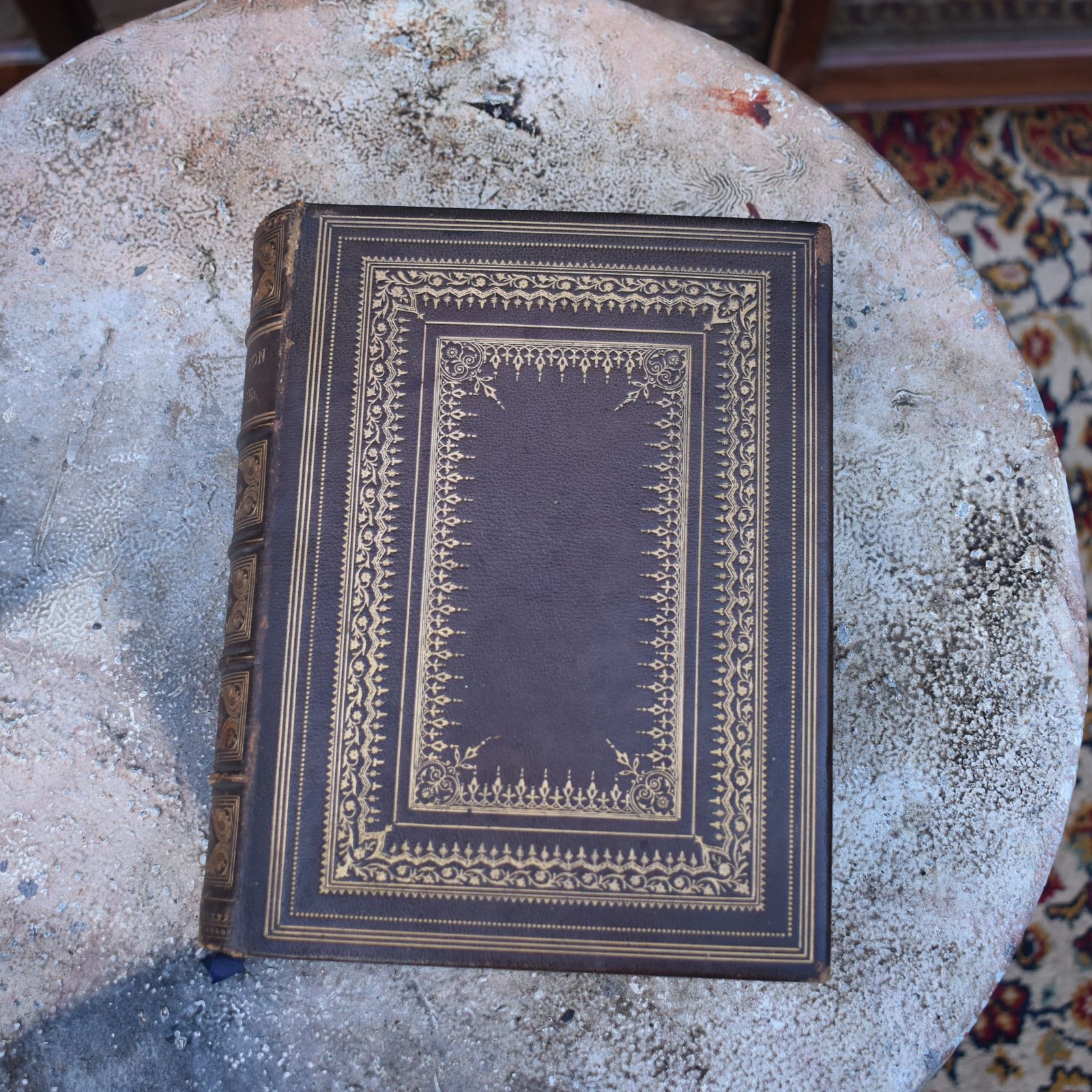 Antique 1864 Robinson Crusoe By Daniel Defoe Routledge London Fine Leather Book photo vinterior