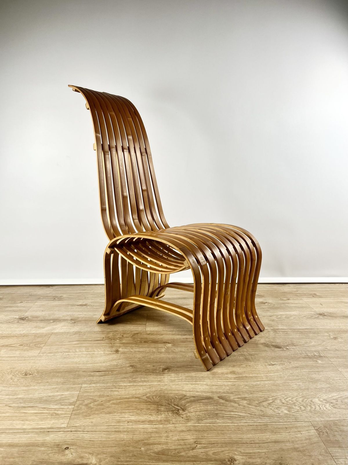 photo vinterior Sculptural Pair Of Bent Bamboo Chairs, Norwegian 1970s