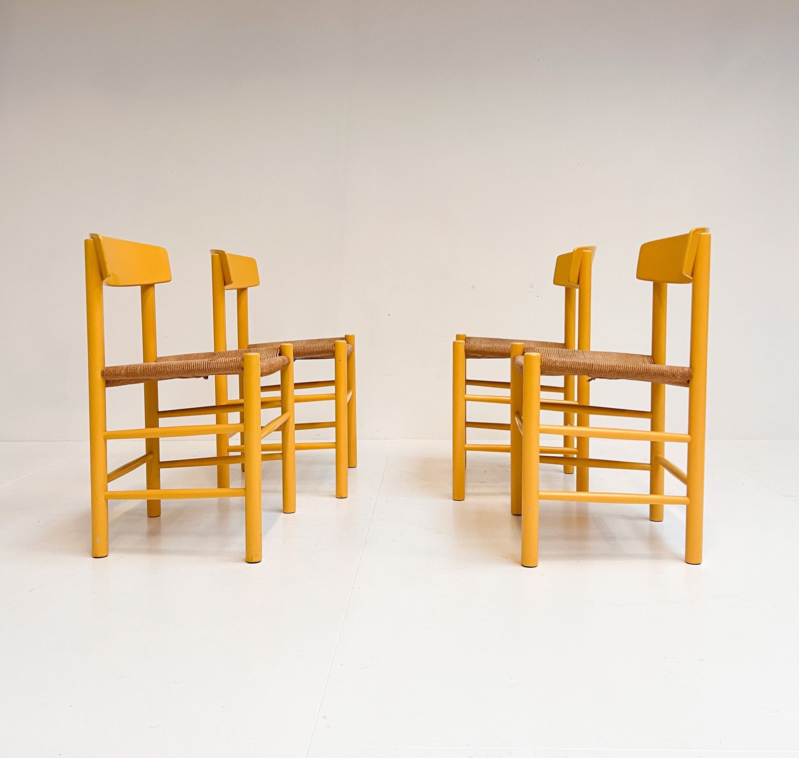 photo vintage Set Of 4 Model J39 Chairs By Borge Mogensen For Fdb Mobler, 1970s
