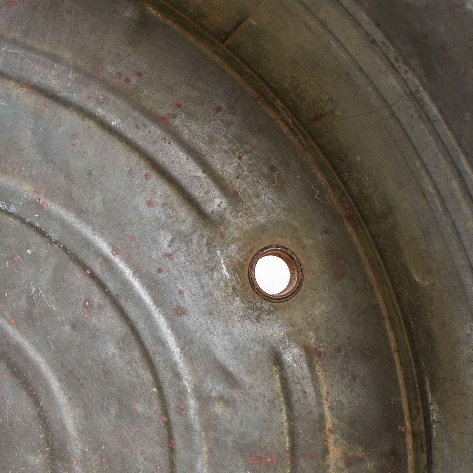 Large Round Vintage Galvanised Zinc Bath Garden Planter  K photo 190.0