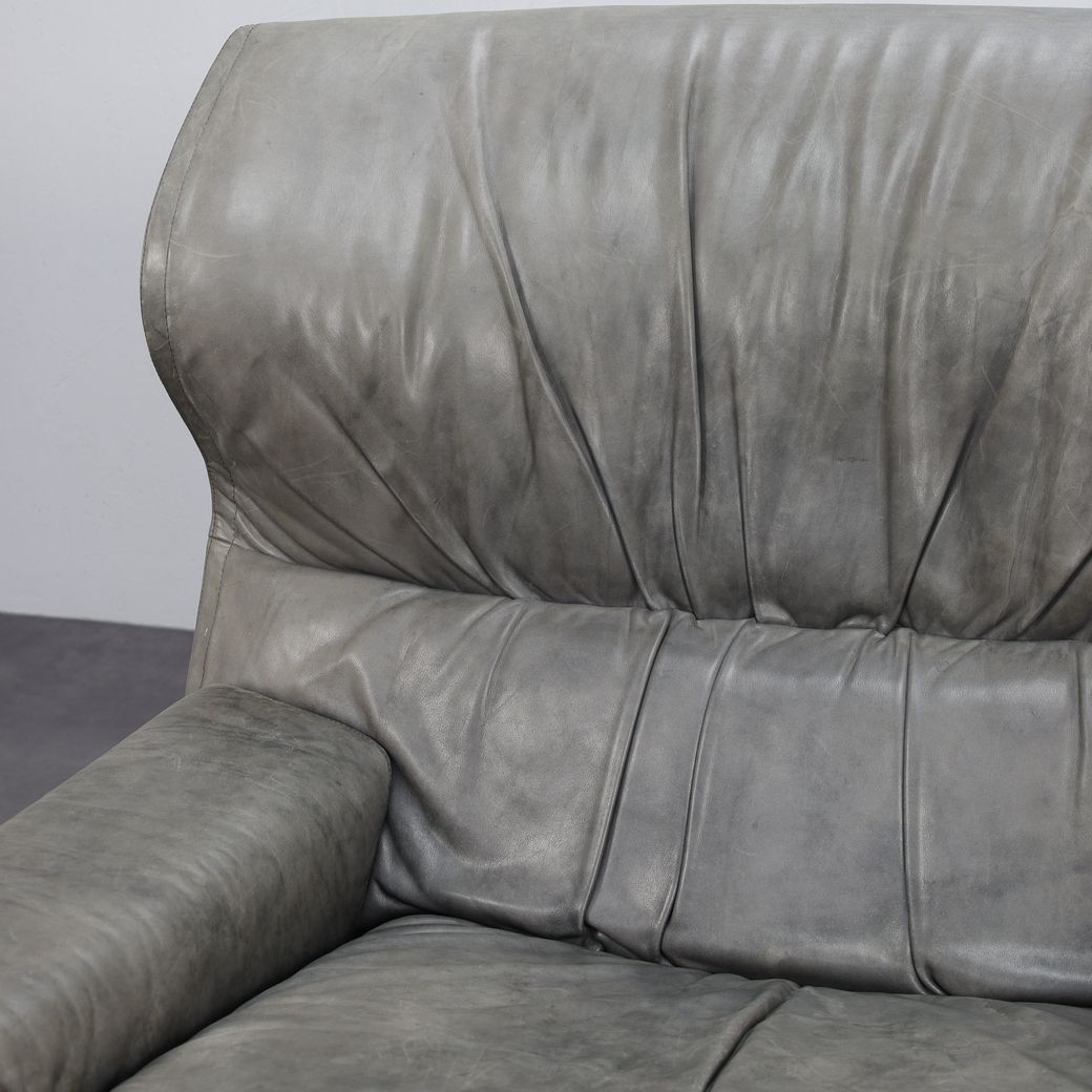 Vela Alta Leather Lounge Chair And Ottoman By Giovanni Offredi For Saporiti, Italy, 1970s photo buy