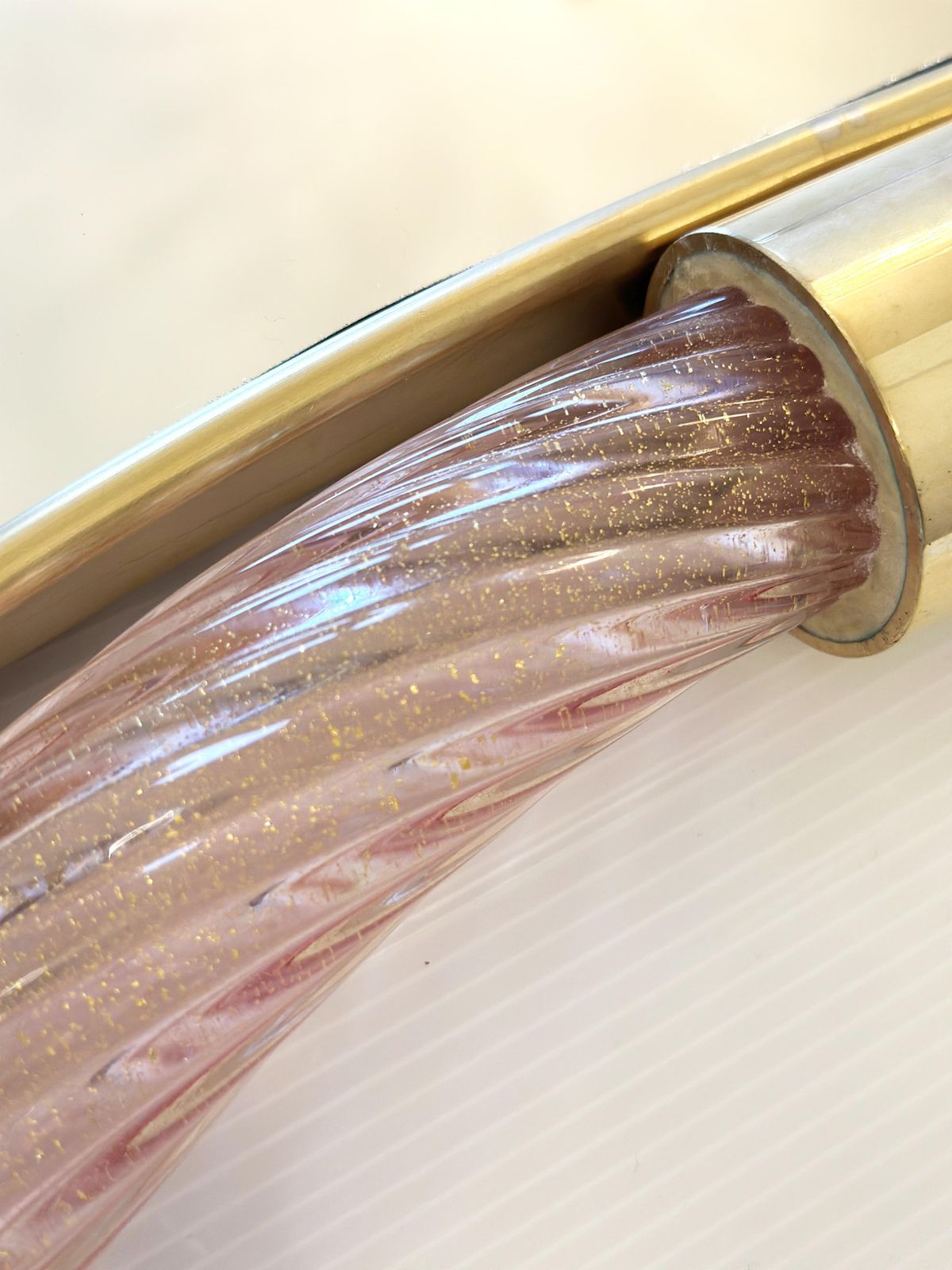 photo furniture Scenographic Pink And Gold Mirror With Torchon Murano Style Glass Design By Simoeng