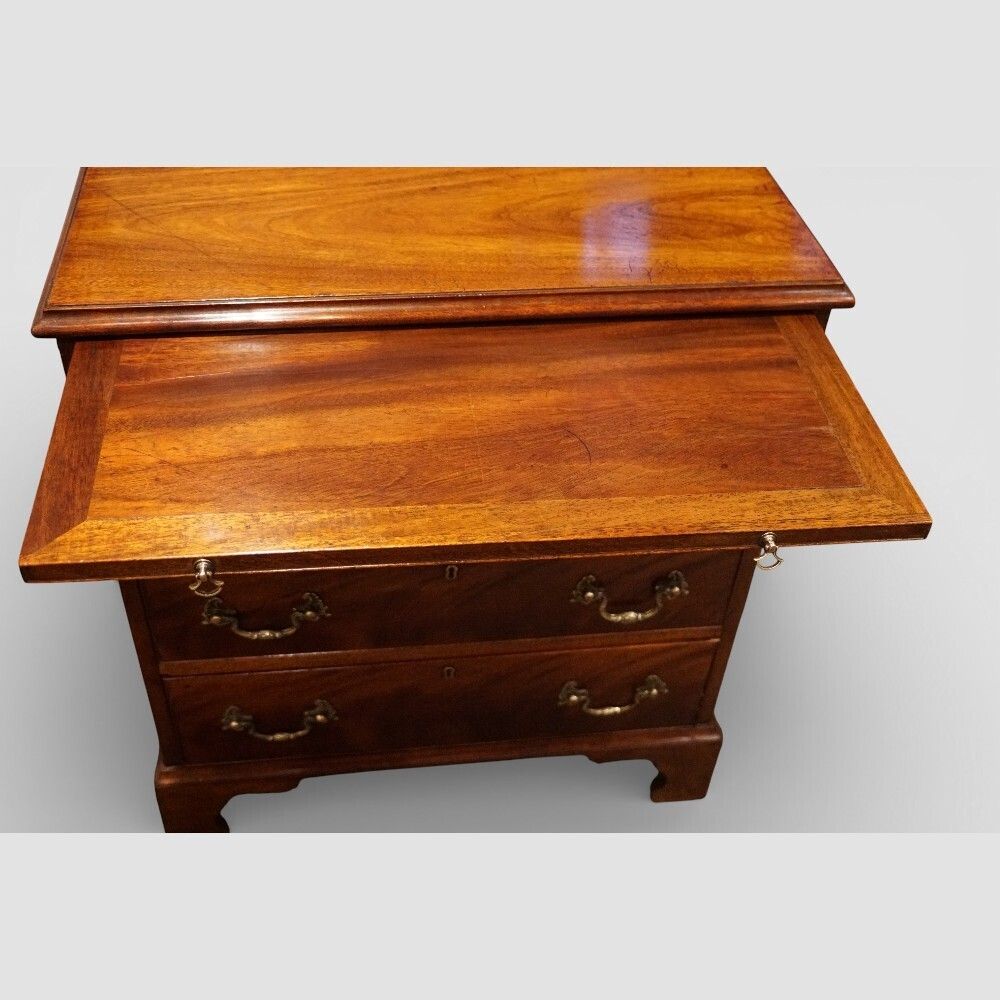 Small Antique Mahogany Chest Of Drawers photo buy