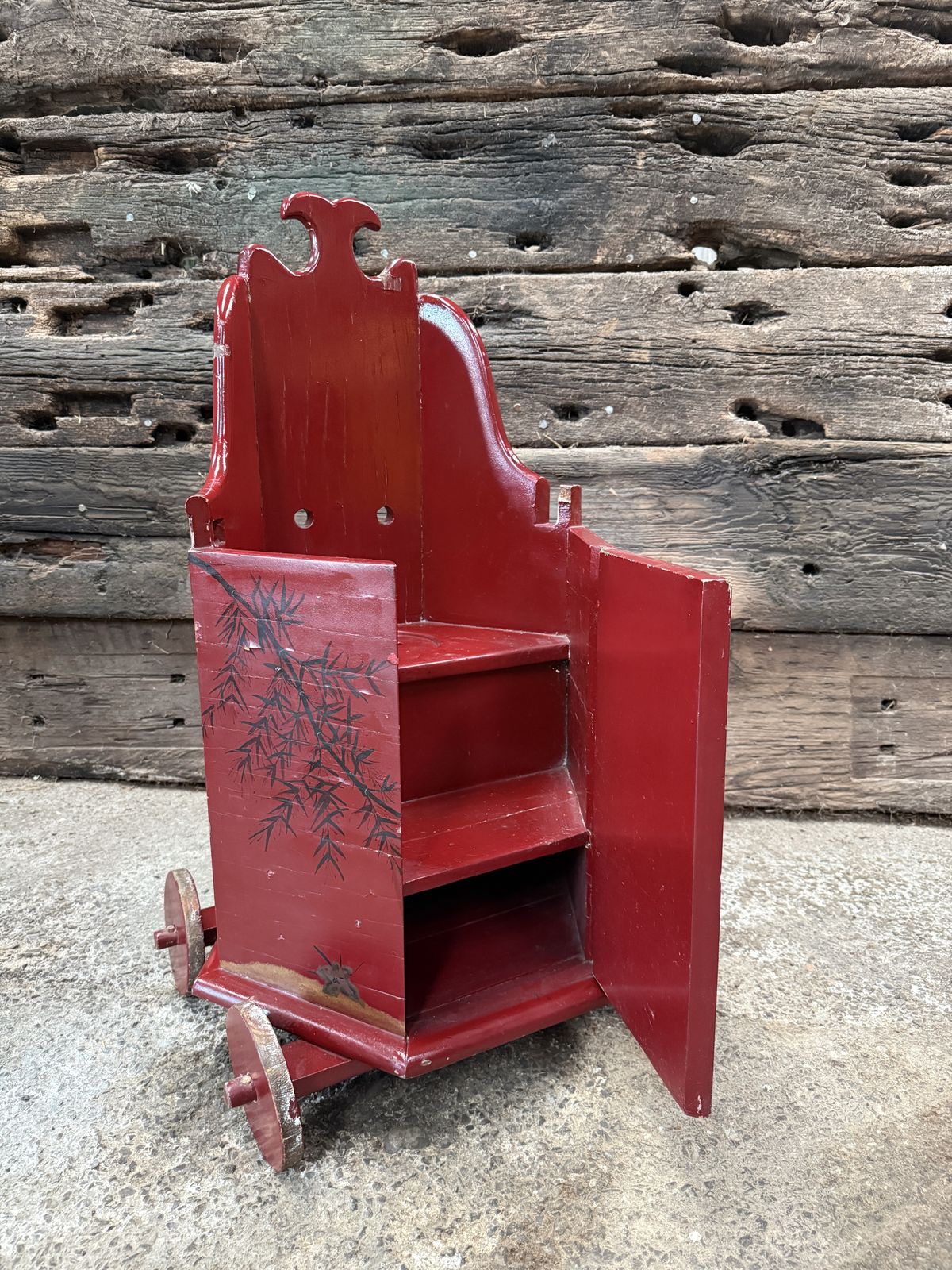19th Century Red Lacquered Child's Seat photo Furniture