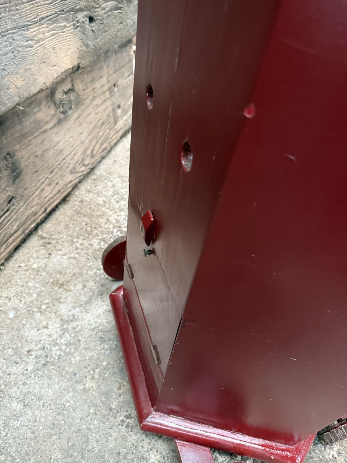 19th Century Red Lacquered Child's Seat photo 750.0