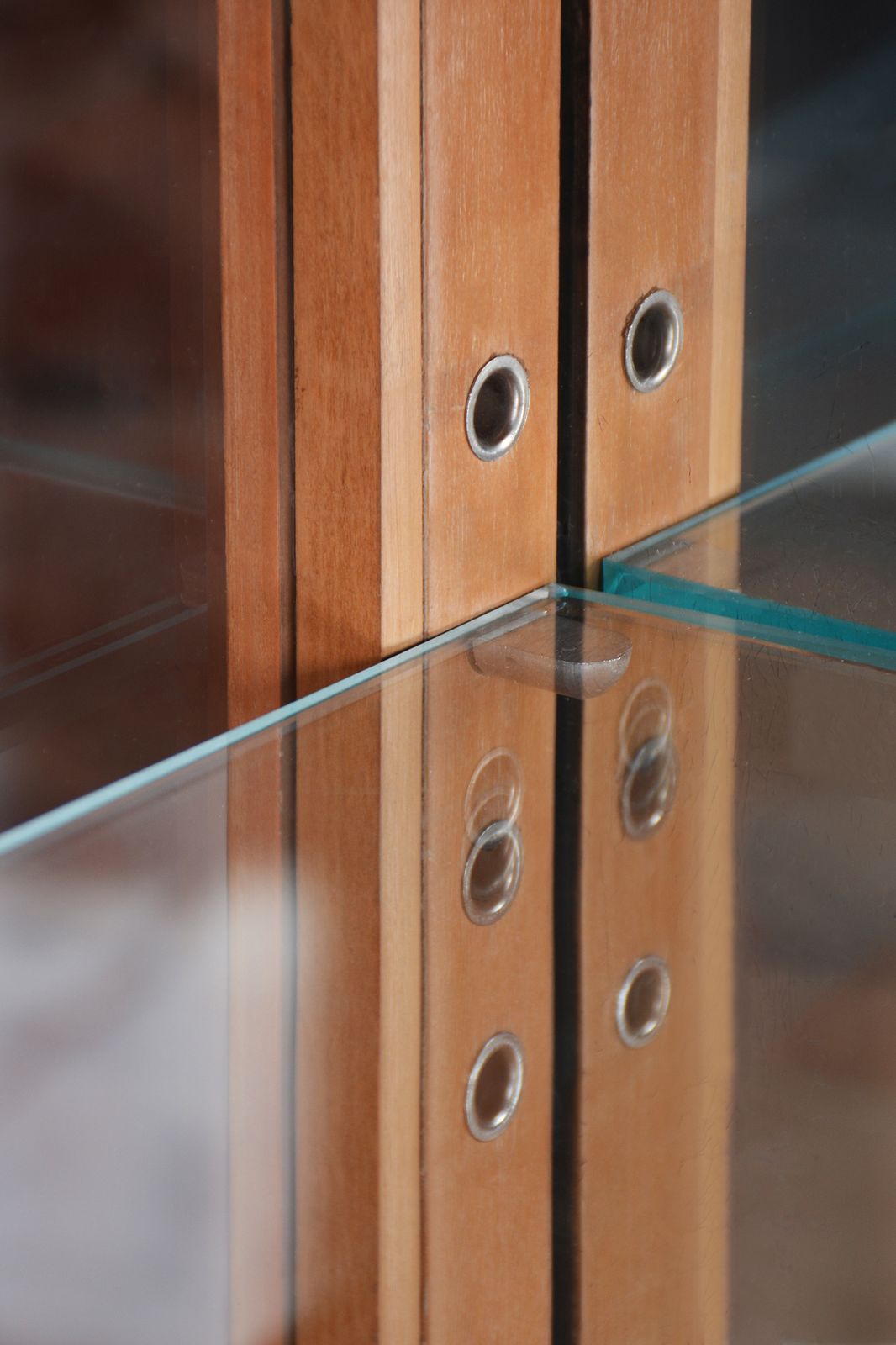 photo vinterior Pair Of Restored Art Deco Display Cabinets, Maple, Glass, Mirror, Czech, 1930s