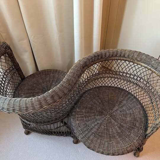 Antique Wicker Kissing Chair, Tête à Tête Chair, Love Seat, Courting Bench photo for sale