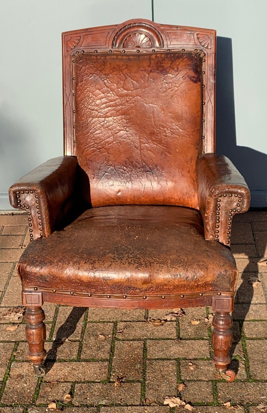 photo furniture Antique Victorian Leather Library Chair On Castors C 1840's