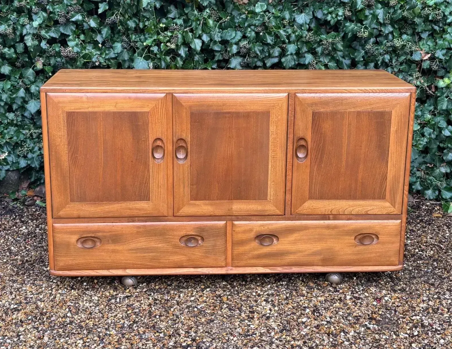 Vintage Ercol Windsor Model 468 Sideboard photo for sale