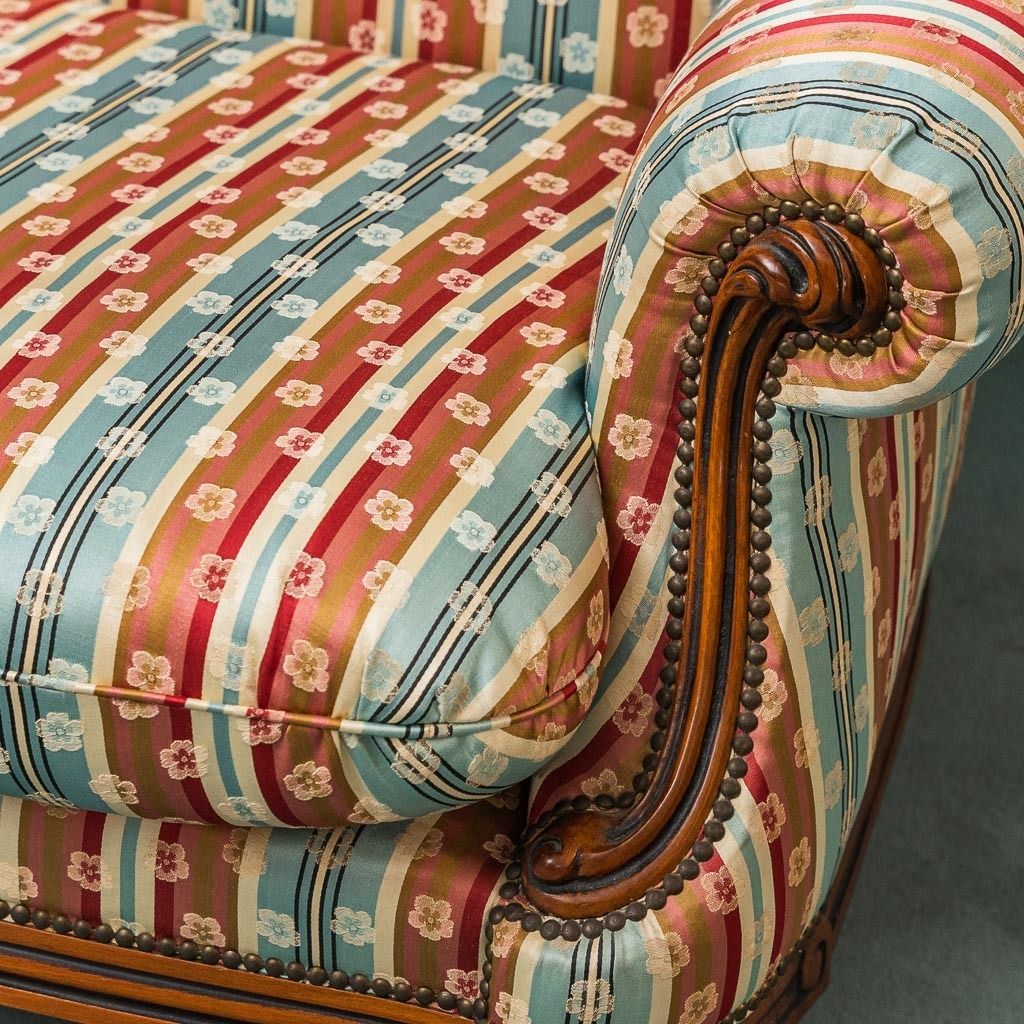Vintage 3 Seater Sofa With Multicolored Striped Fabric And Wood From The 1950s, Vintage Modern Antiques photo furniture