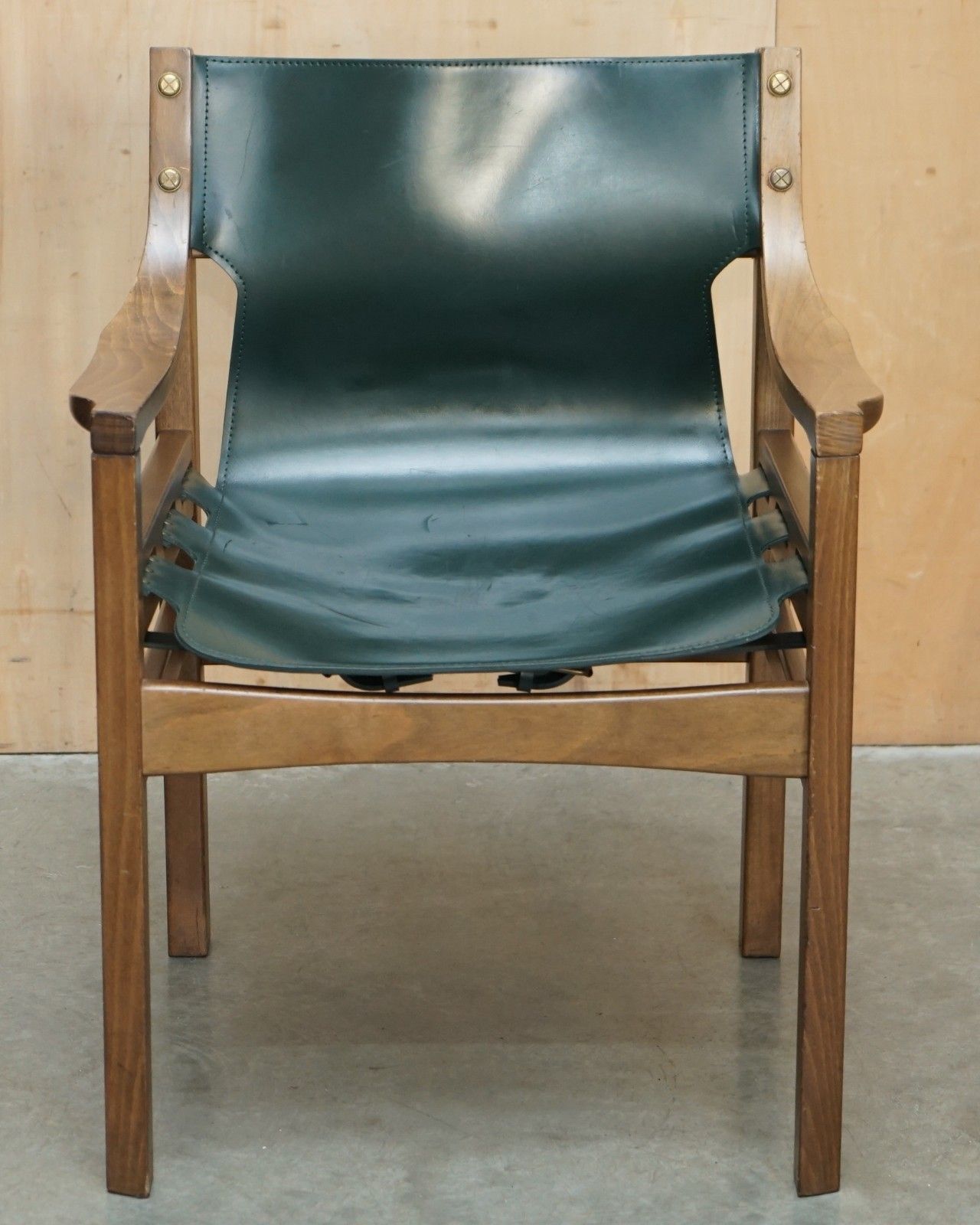 Suite Of Four Rrp £5,240 Old Livoni Walnut Framed Green Saddle Leather Armchairs photo 2950.0