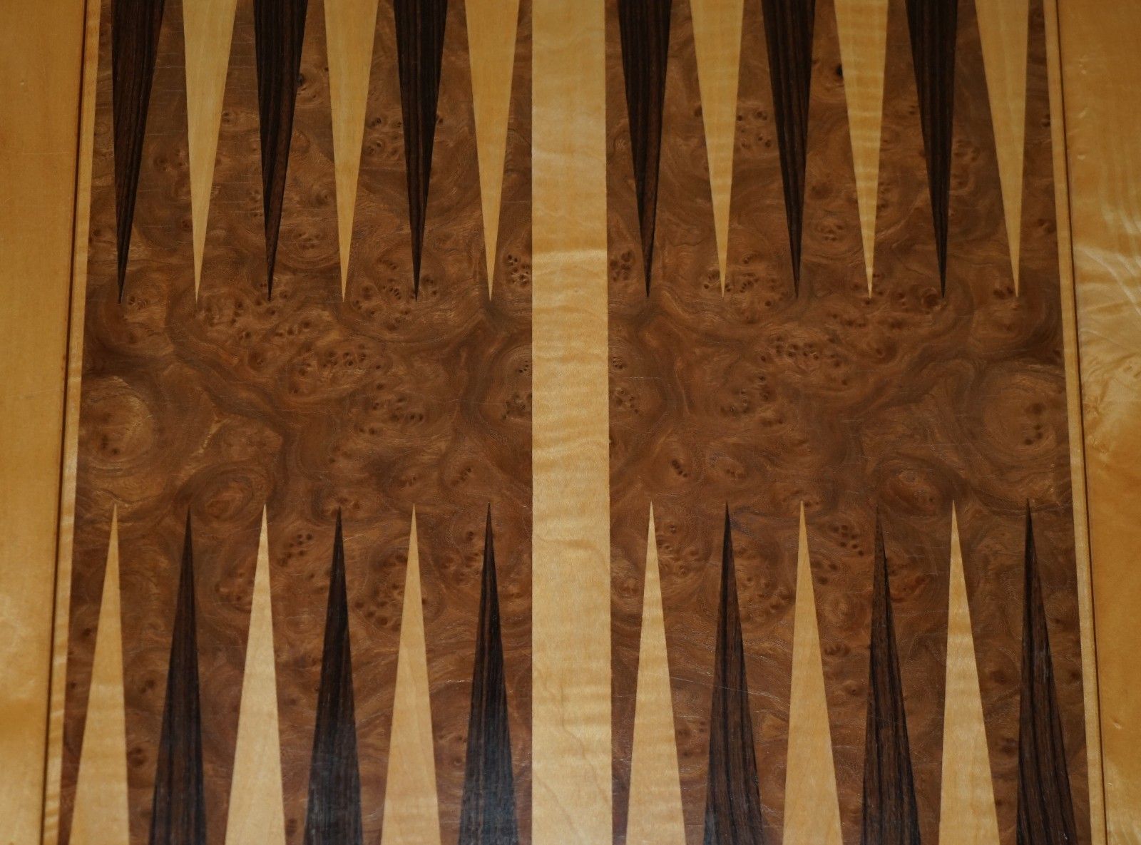 photo for sale Rare Viscount David Linley Satinwood & Burr Walnut Chessboard & Backgammon