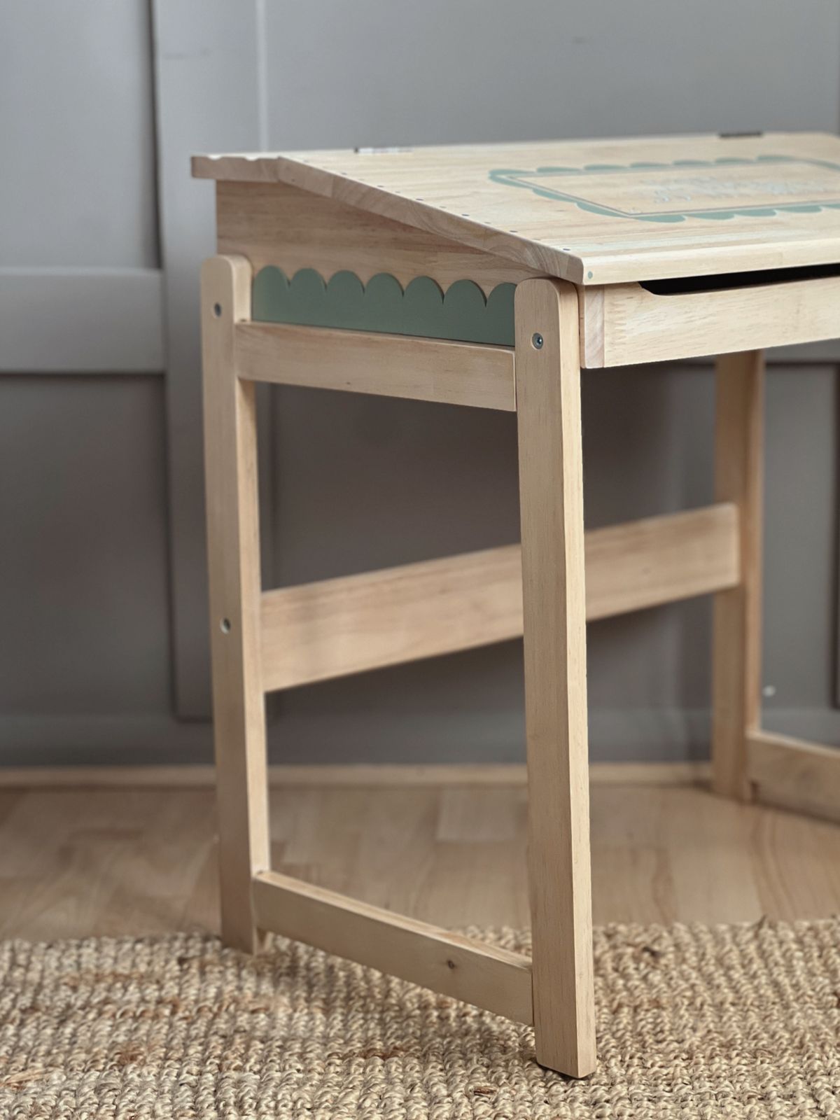 The 'I Will Do My Best' Handpainted Childrens Desk photo 245.0