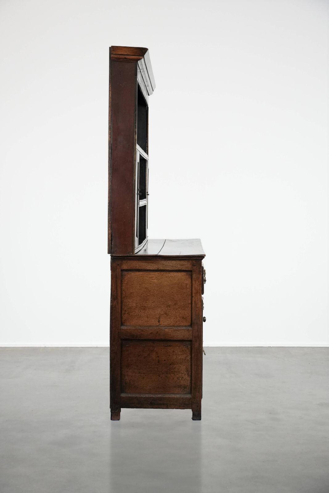 Grote Antieke Engelse Eikenhouten Kast / Keukenkast / Dressoirkast Uit De 18e Eeuw photo furniture