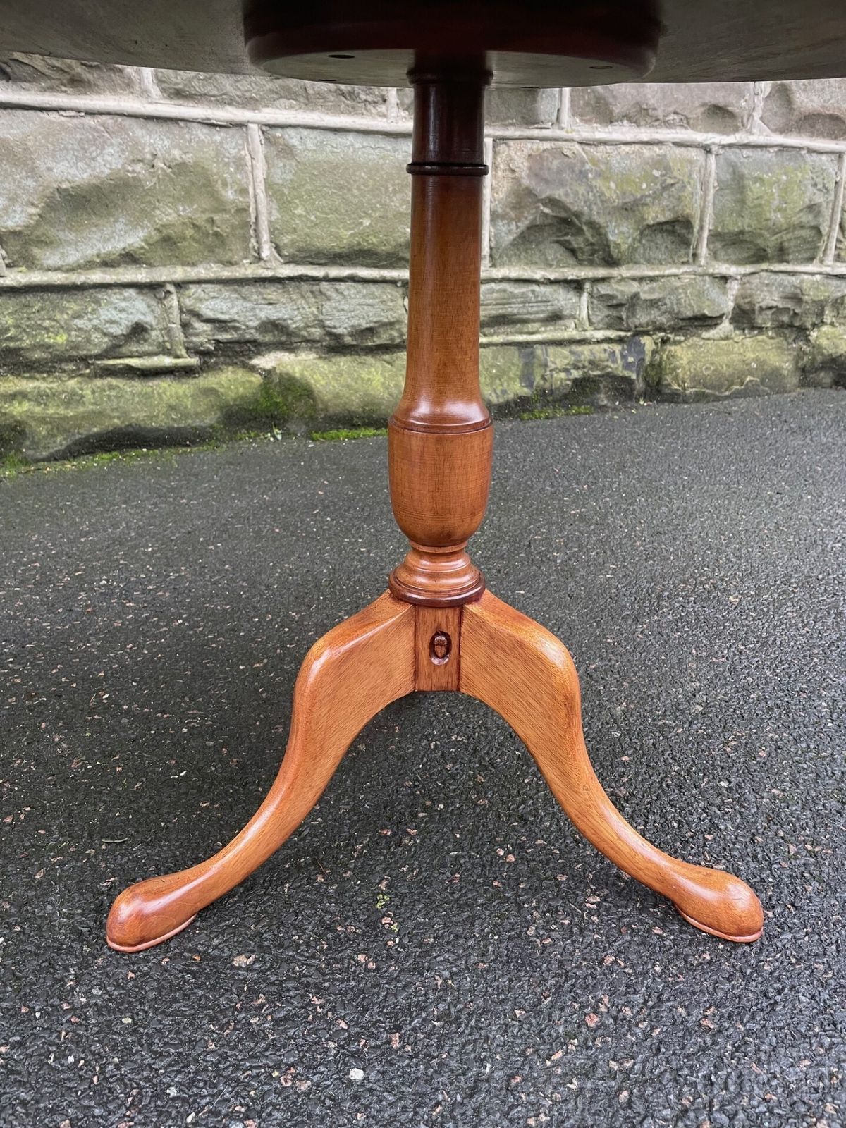 Alan Grainger ‘Acornman’ Mahogany Pair Of Wine Tables photo Furniture
