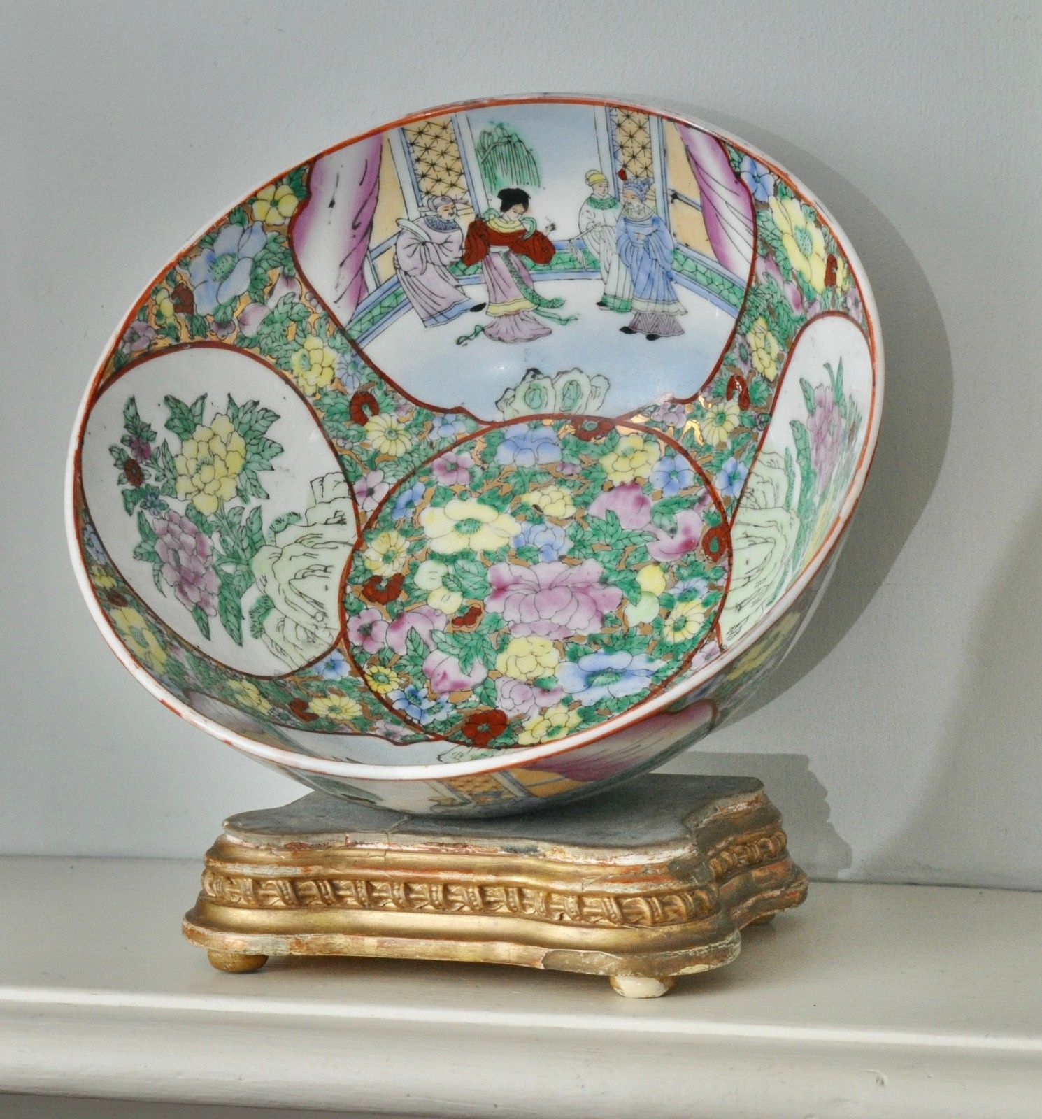 A Large Oriental Bowl Early C20th, Famille Rose Style, Kutani Mark, 10" Diameter