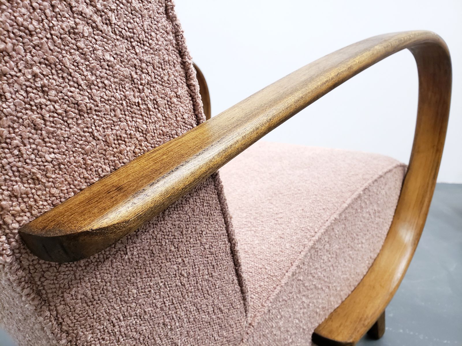 1930 Jindrich Halabala Bentwood Armchair In Pink Boucle photo 1200.0