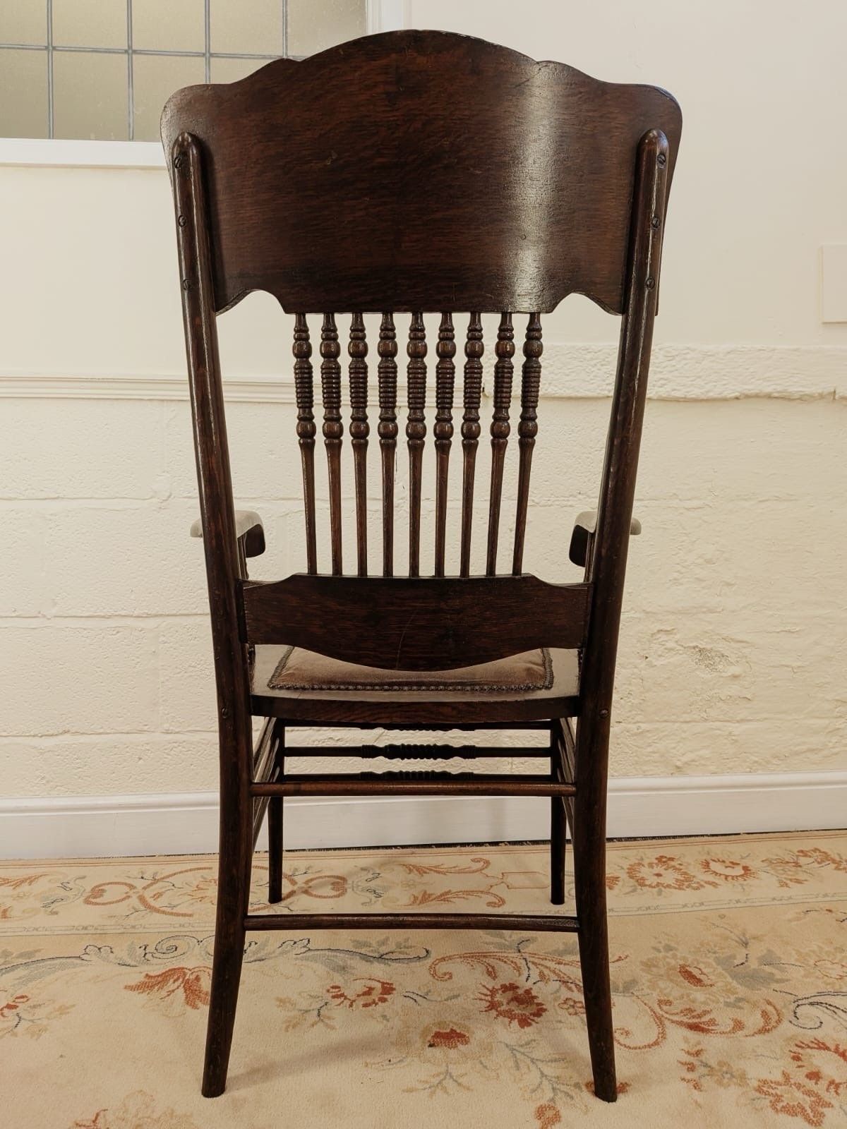 photo furniture Victorian Carved Oak Vernacular Spindle Back Arm Chair