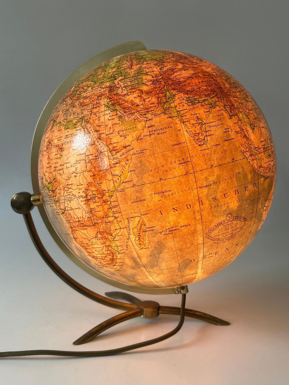 Rare Glass Earth Globe Or Table Lamp By Columbus Verlag   Paul Oestergaard 1960s photo furniture