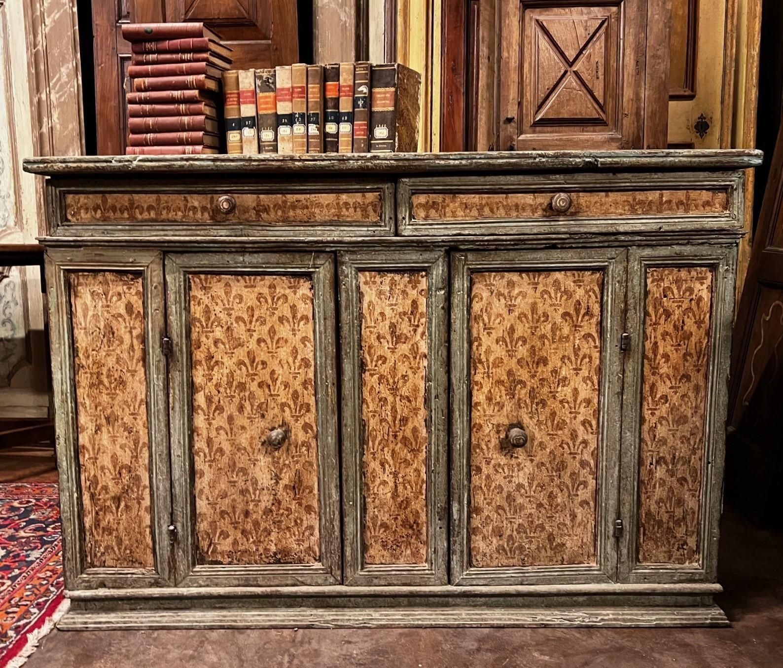 Credenza Laccata Con Gigli Di Firenze, 2 Ante E 2 Cassetti, Italia photo furniture