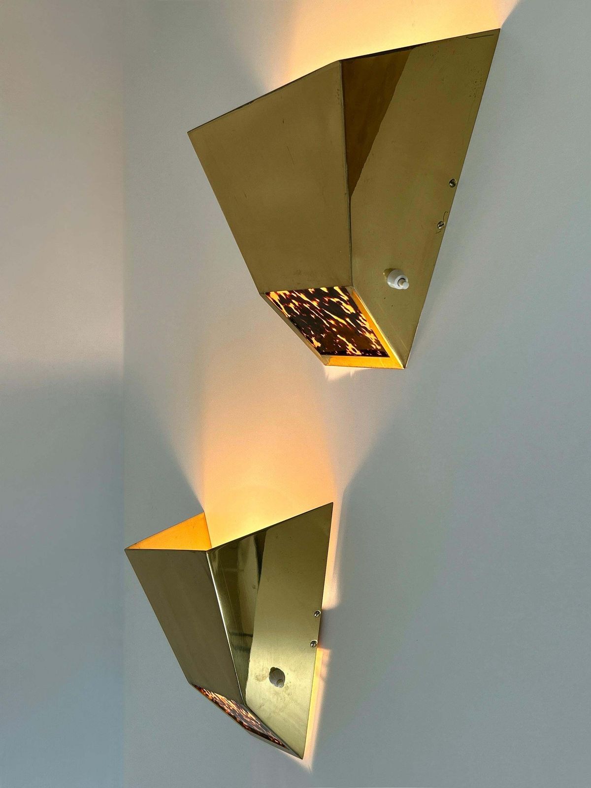 photo vintage Set Of Two Elegant Mid Century Brass Sconces By Vereinigte Werkstätten 1970s