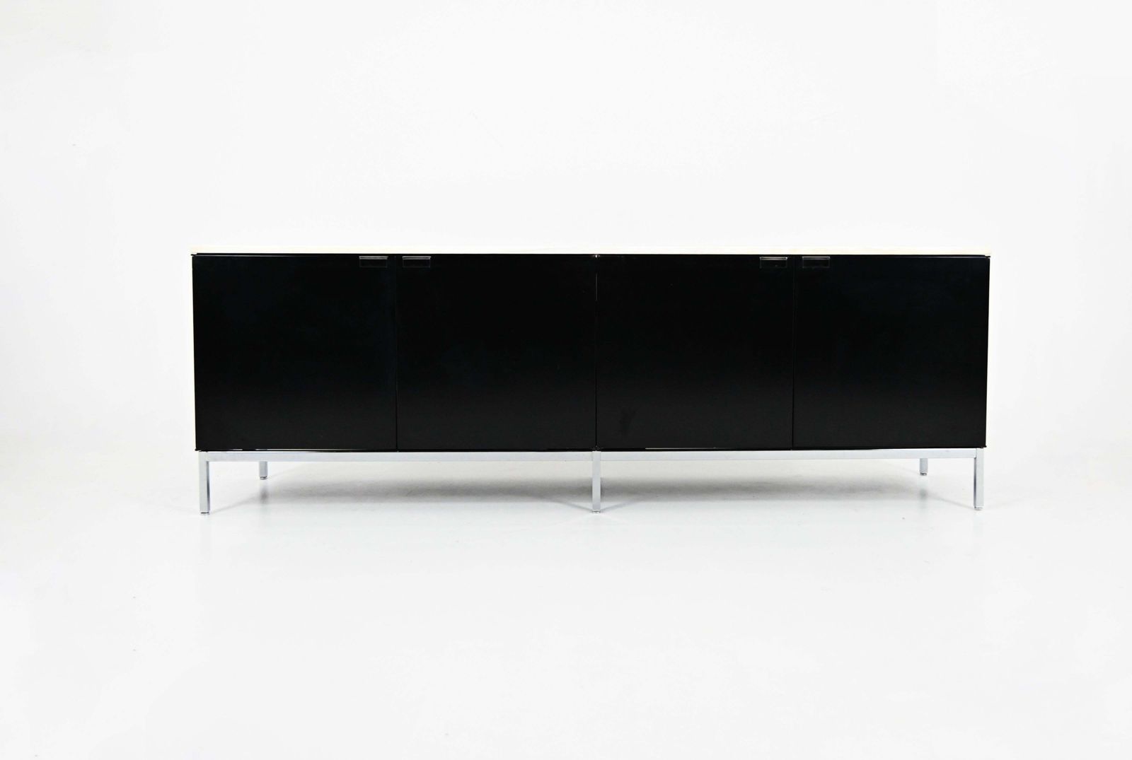 Credenza Sideboard By Florence Knoll Bassett For Knoll Inc, 1960s photo Furniture