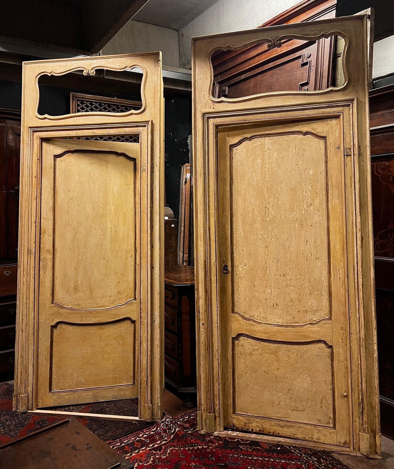 No.2 Yellow Lacquered Interior Doors With Frame And Door Overlay, Italy photo furniture