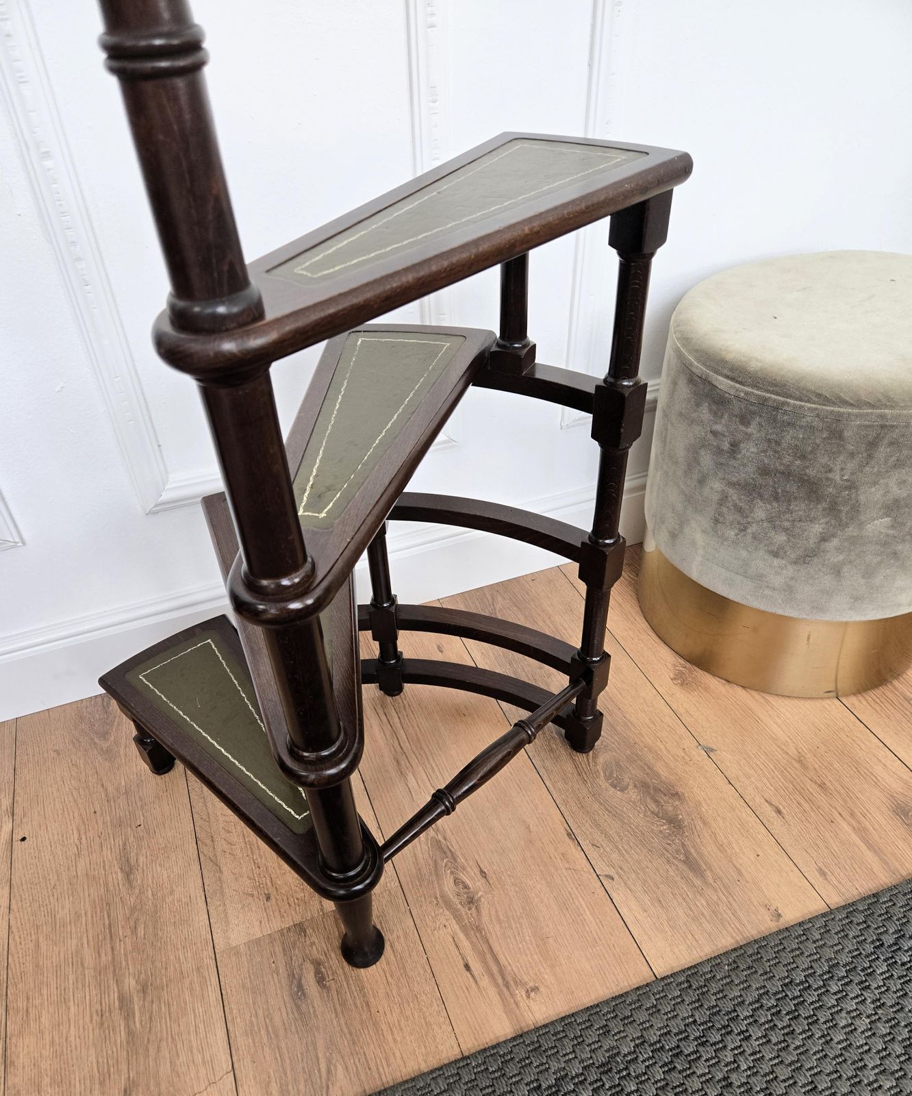 Midcentury Italian Carved Walnut Wood And Leather Spiral 4 Step Library Ladder photo vintage