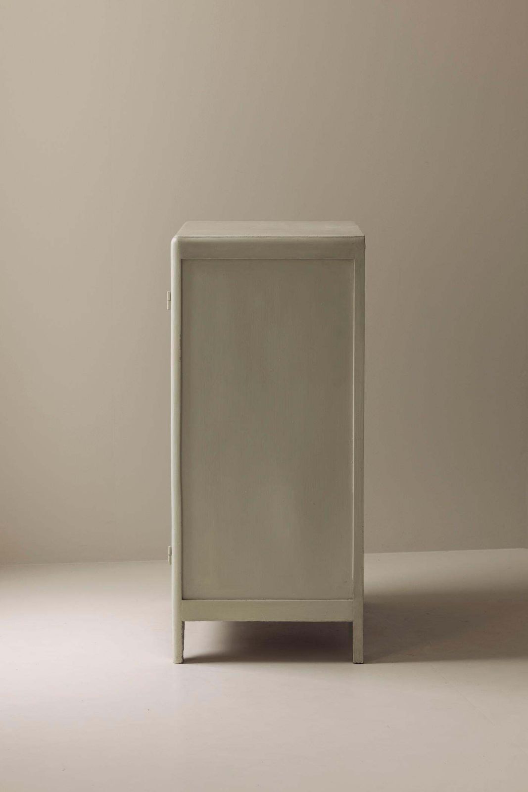 photo vinterior Charming Modernist French Cabinet From The 1950s