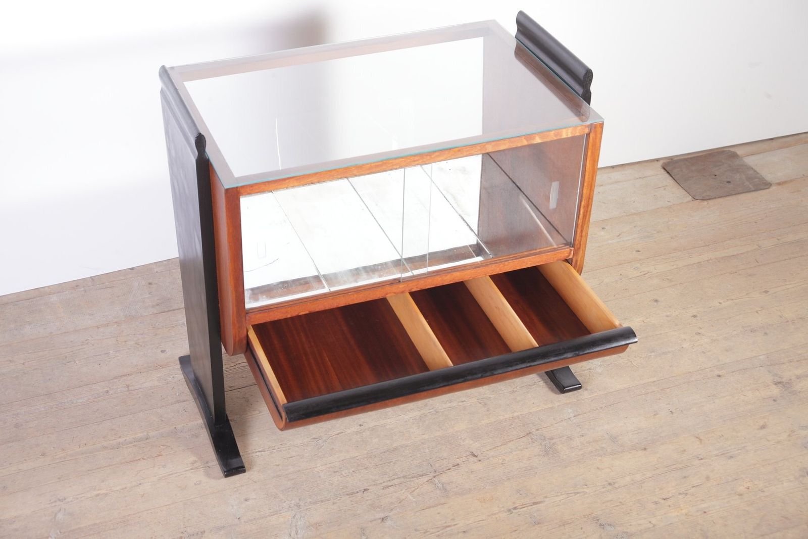 Art Deco Bar Cabinet By Jindrich Halabala For Up Zavody, 1940s photo vintage