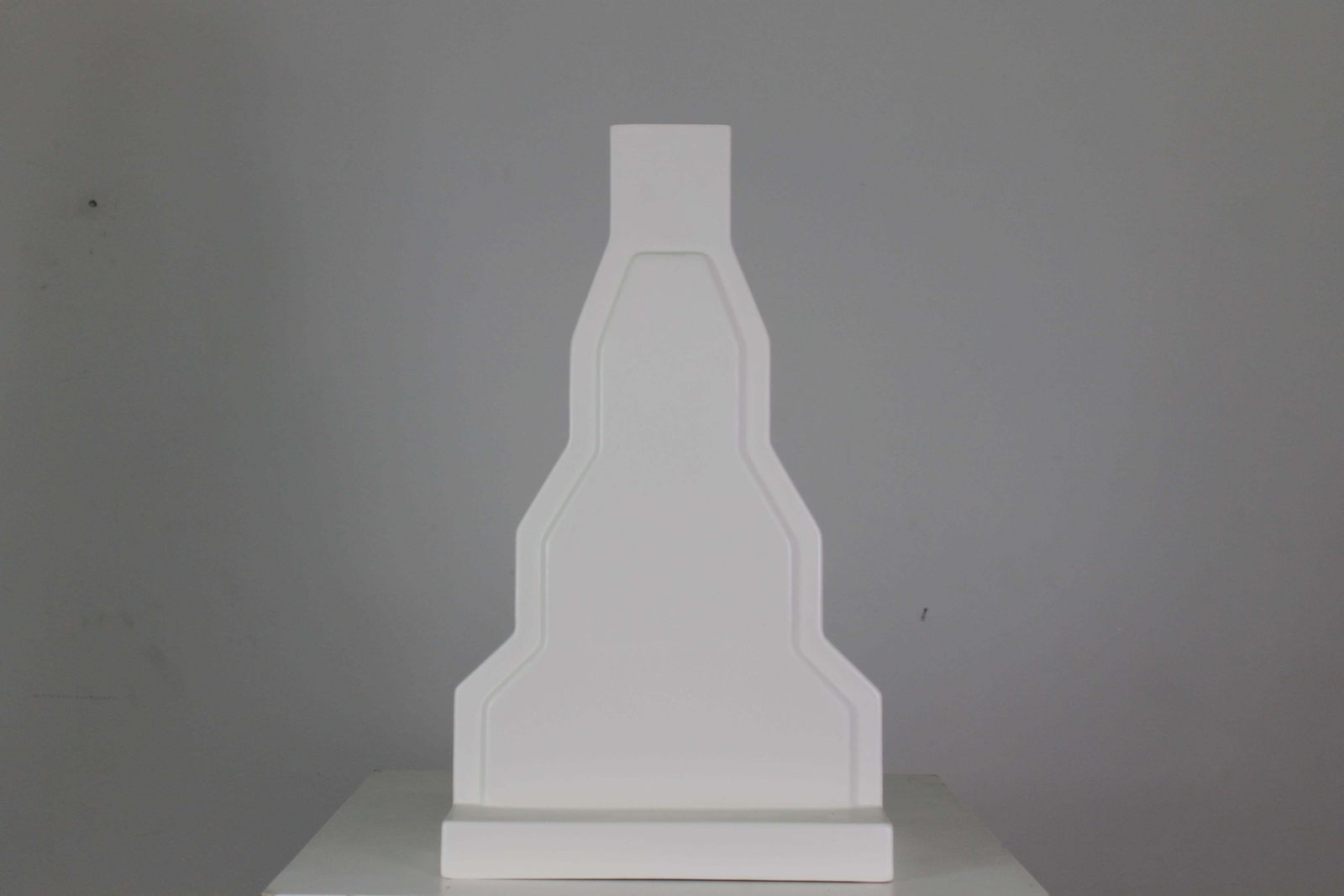 photo furniture Ettore Sottsass Y23 Vase In White Enameled Ceramic Yantra Series Poltronova 70s