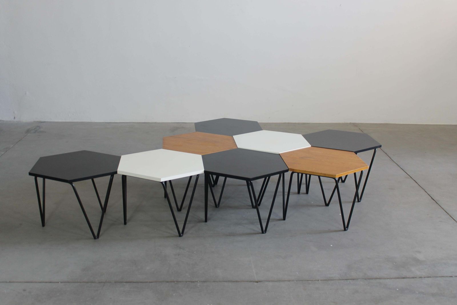Gio Ponti Set Of Eight Hexagonal Coffee Tables In Wood And Metal I.S.A. 1950s photo buy
