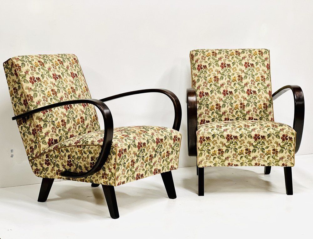 photo for sale Set Of Vintage Armchairs By Jindrich Halabala