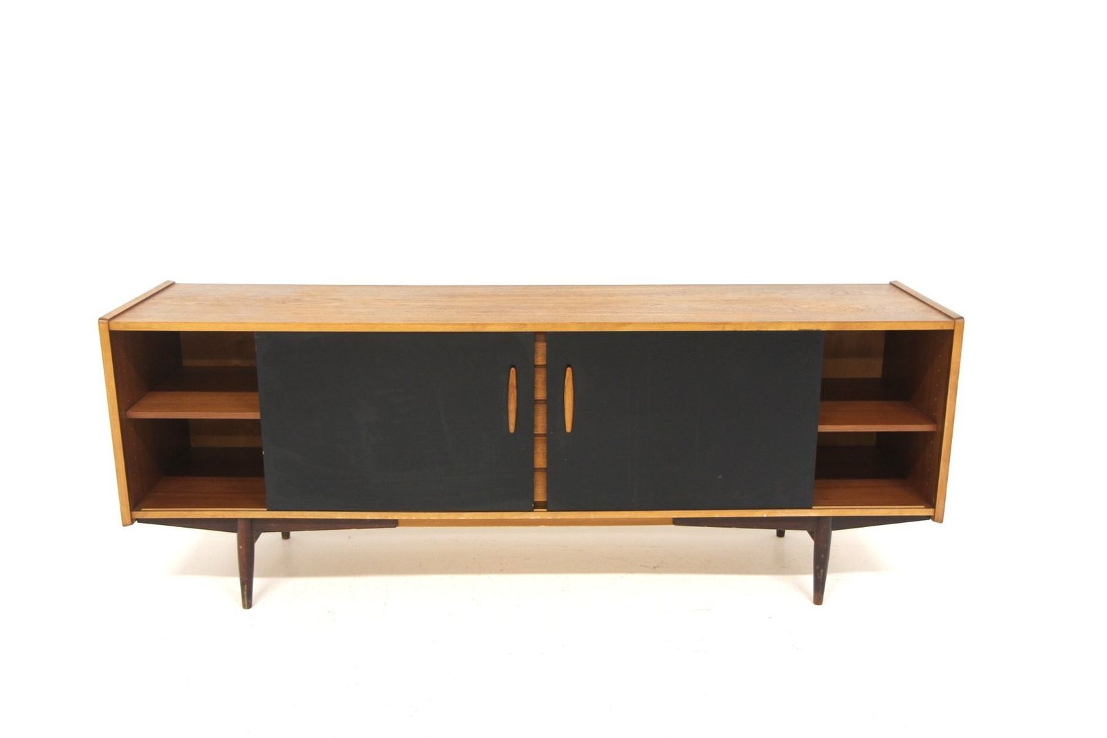 Scandinavian Chest Of Drawers In Teak By Nils Jonsson For Hugo Troeds, 1960 photo for sale