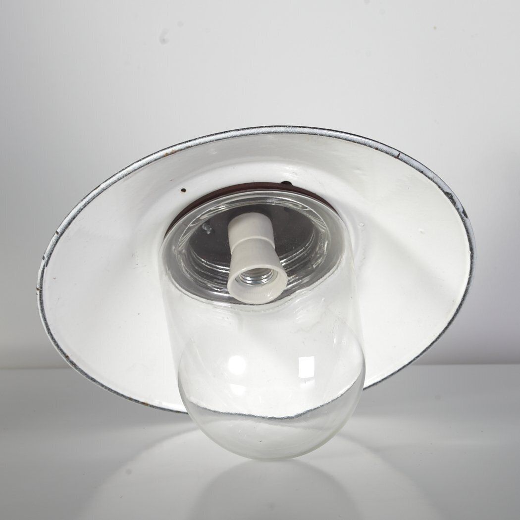 Industriële Tsjechische Bunkerplafondlamp photo 138.0