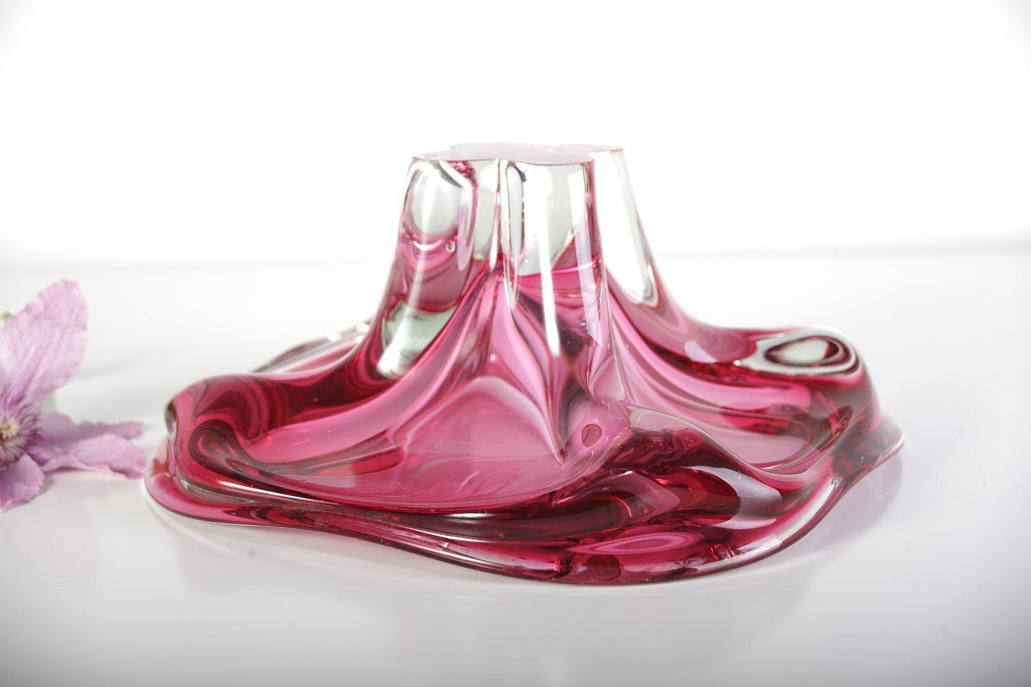 Bohemian Pink Glass Bowl By Josef M. Hospodka For Sklarny Chribska, 1960s photo vinterior