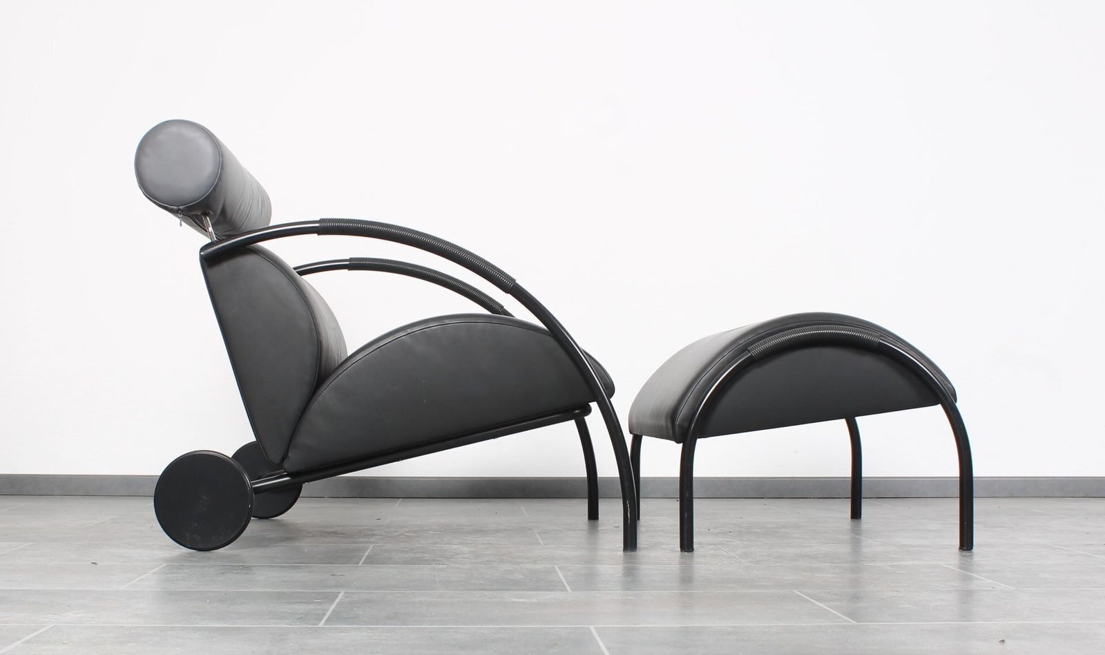 Set Of Black Leather Zyklus Armchair And Ottoman By Peter Maly For Cor, 1980s photo 2287.0