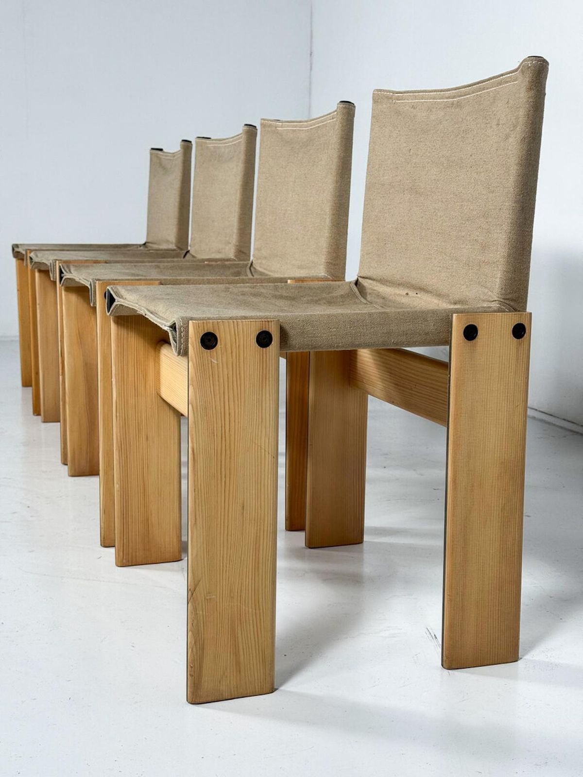photo furniture Set Of 4 Monk Dining Chairs By Afra & Tobia Scarpa For Molteni, 1970s