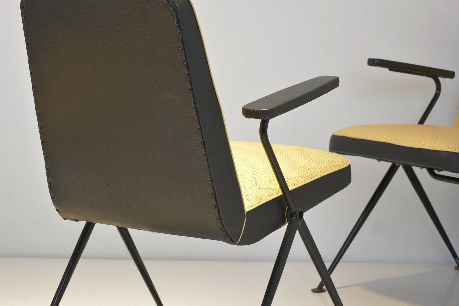 photo buy Armchairs In Steel Tube From Drabert, Germany, 1950s, Set Of 4