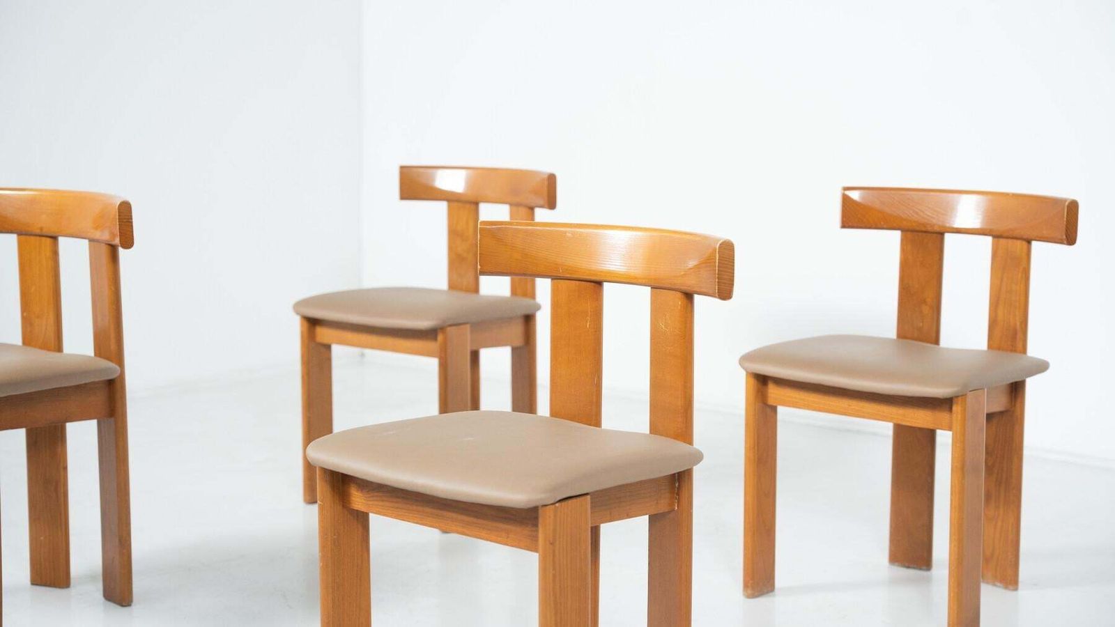 photo vintage Mid Century Modern Set Of 6 Chairs By Luigi Vaghi, 1960s