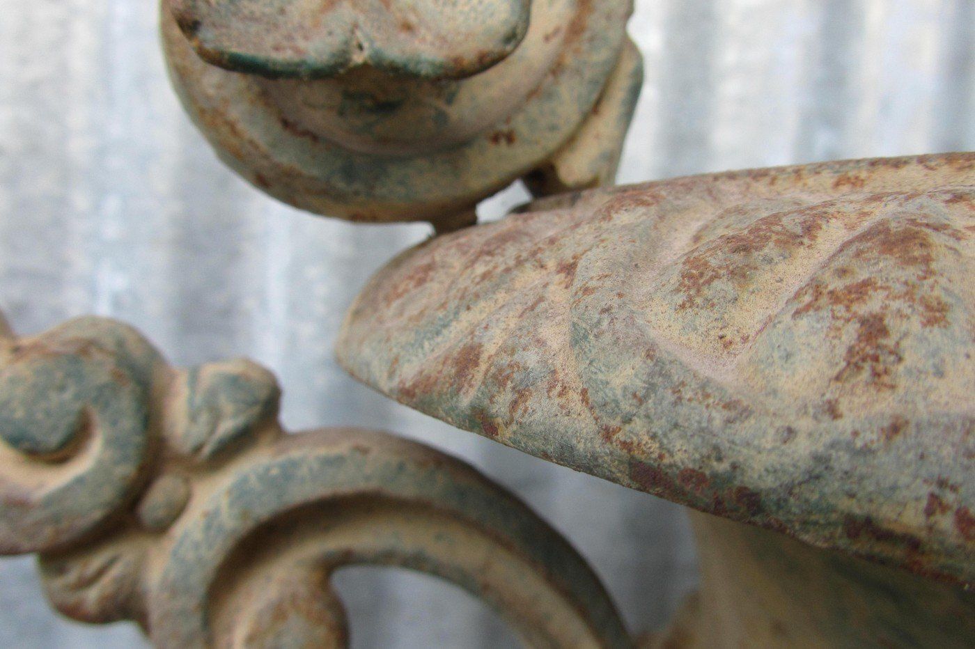 Early 19th Century Cast Iron Planter With Scrolled Foliate Handles photo for sale