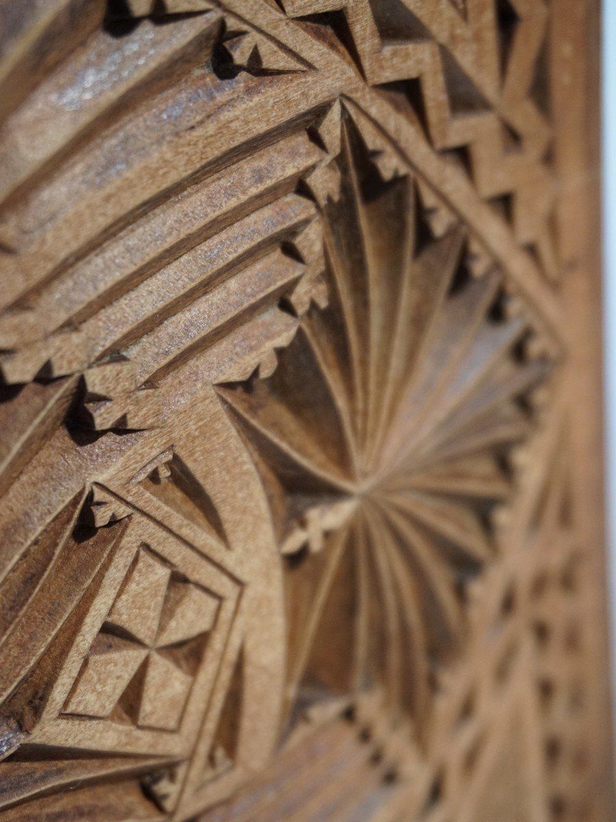 Dutch Chip Carved Wooden Planter Folk Art, 1890s photo vinterior