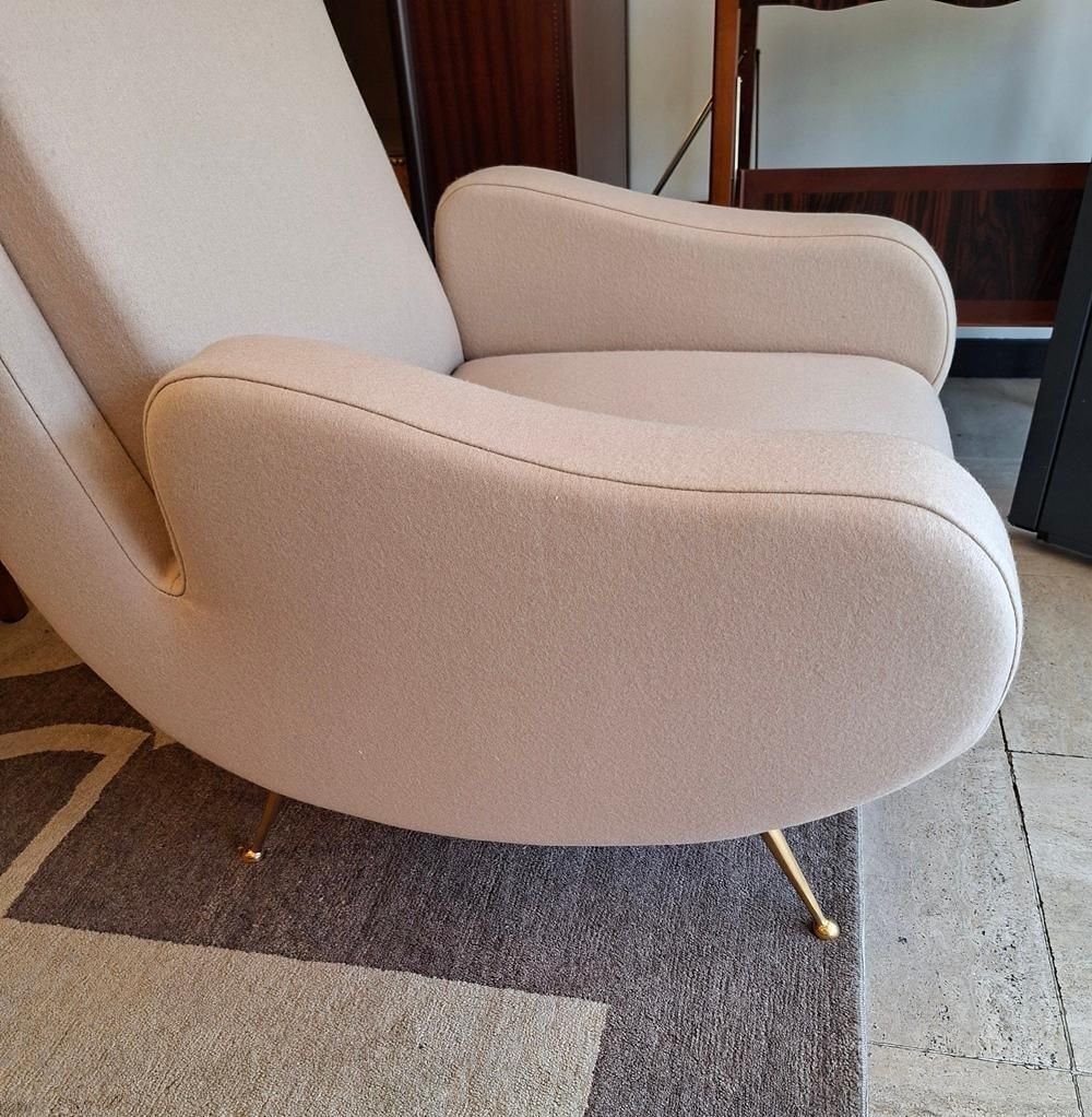 6038.0 Pair Of Armchairs In Light Beige Fabric photo